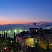 Badajoz dividida en dos por la niebla