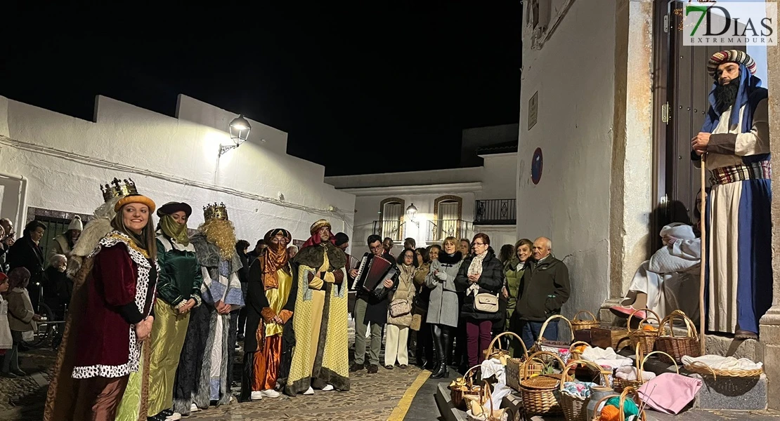 Valencia del Ventoso se vuelca con la celebración de su Belén viviente