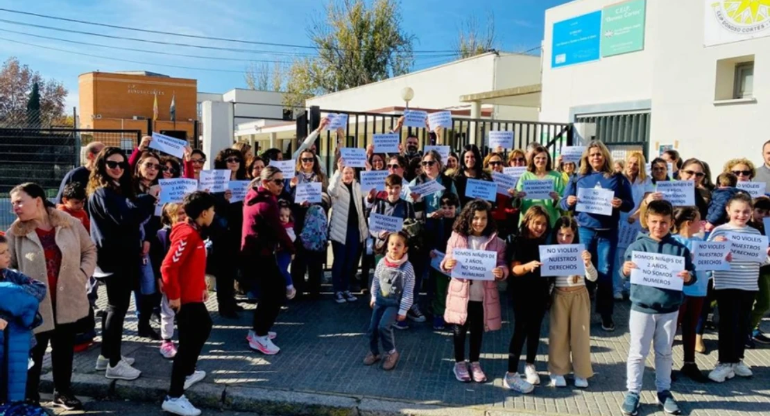 Voces en contra del despido de Técnicos de Educación Infantil: "Somos niños de dos años, no números"