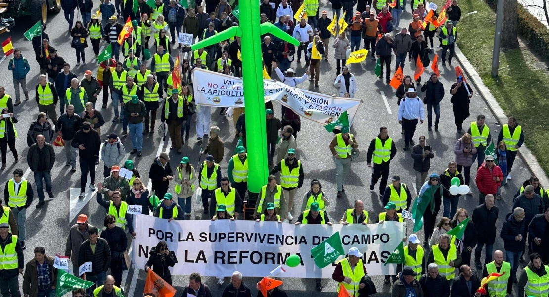 Agricultores y ganaderos extremeños se manifiestan en contra del acuerdo UE-Marruecos