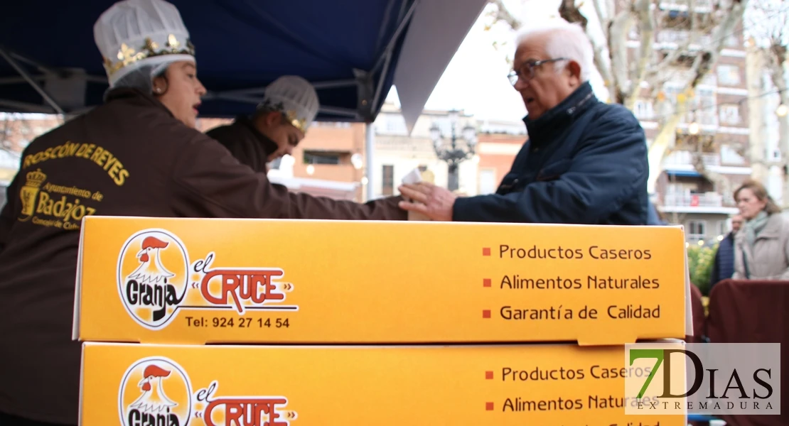 El tiempo da tregua y los ciudadanos disfrutan del tradicional roscón de Reyes en Badajoz