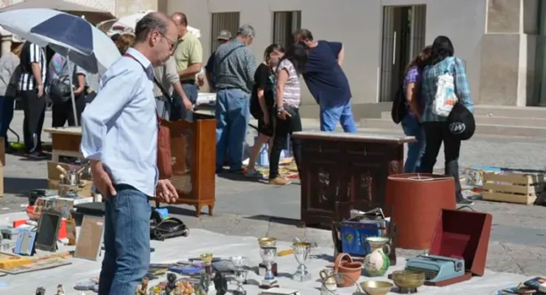 Vuelve el Rastro de Artesanía y Antigüedades al Casco Antiguo de Badajoz