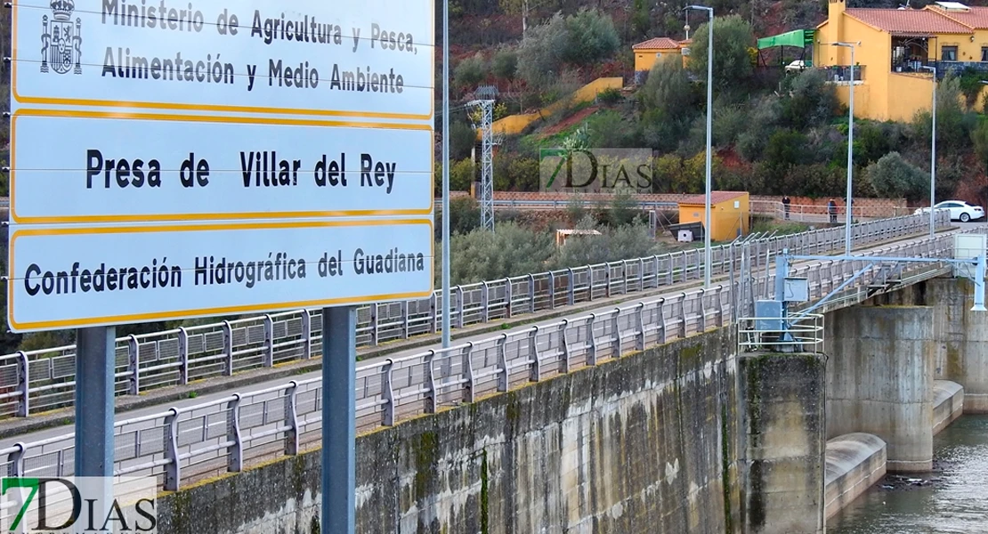 Cortan el paso de vehículos a la presa de Villar del Rey