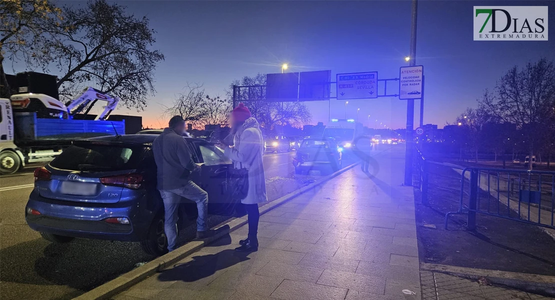 Un accidente provoca una gran retención en Badajoz