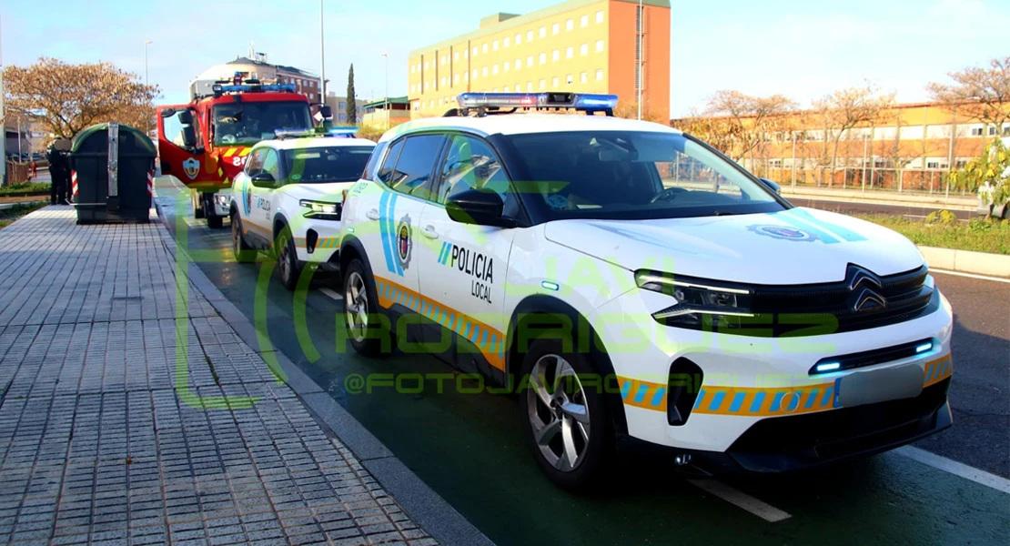 Se incendia un vehículo en Badajoz