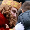 Los Reyes Magos reparten ilusión desafiando al mal tiempo en Badajoz