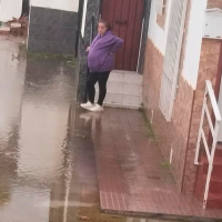 Embarazada de 8 meses y viviendo entre aguas fecales en Badajoz: “Tengo miedo”