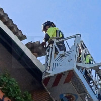 El temporal arranca las placas de un edificio en Badajoz