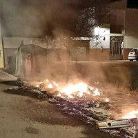 Sale ardiendo un punto limpio en la pedanía pacense de Valdebótoa