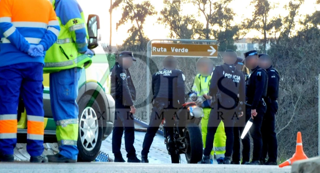 Herido tras sufrir un accidente de moto a la entrada de Badajoz