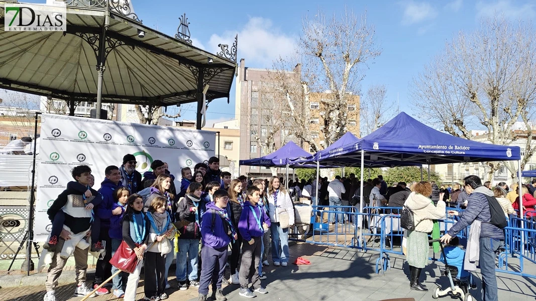 Cola eterna en San Francisco: Badajoz se vuelca con las migas solidarias