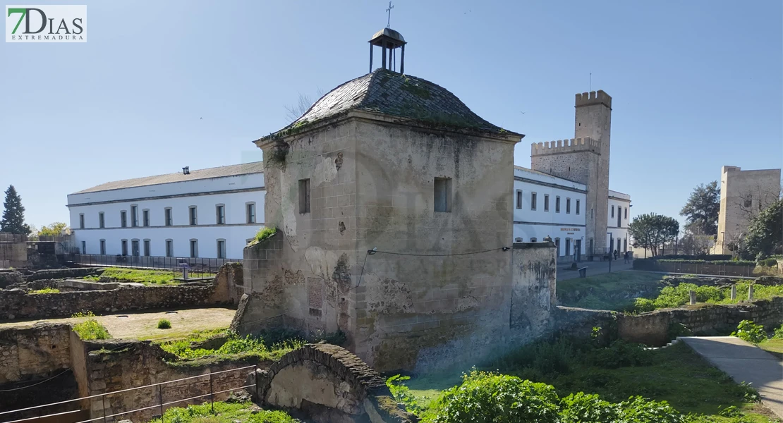 Preocupación en el PSOE por los 9 monumentos de Badajoz "en riesgo de desaparición"