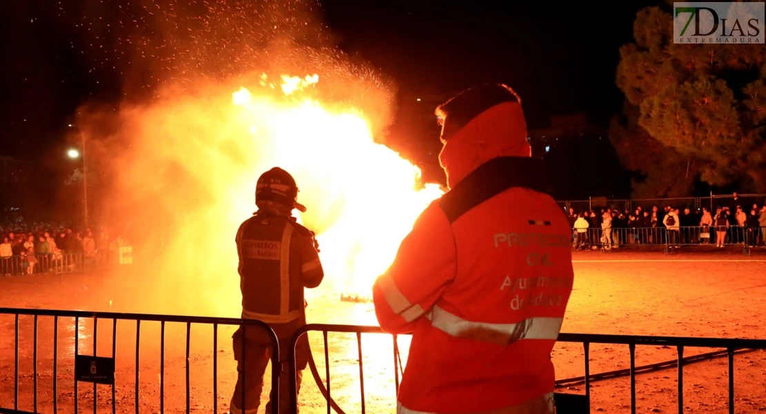 Así se han celebrado las Candelas de la Margen Derecha del Guadiana en Badajoz