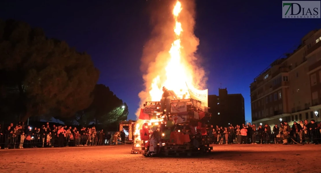 Así se han celebrado las Candelas de la Margen Derecha del Guadiana en Badajoz