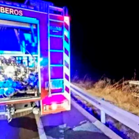 Accidente en Extremadura: vuelca en la N-110 y se lleva consigo el cableado telefónico