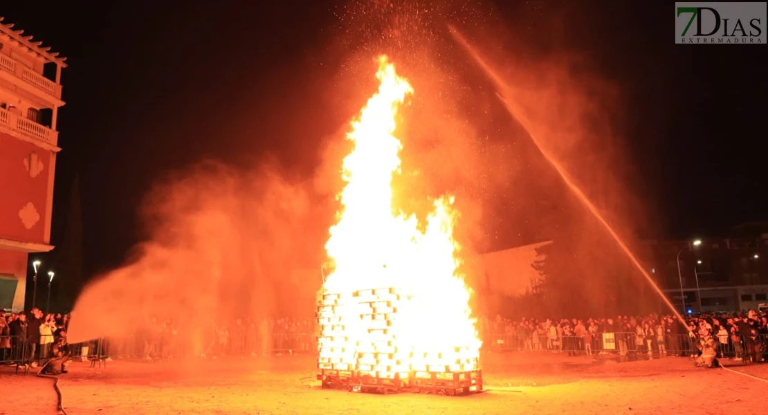 Así se han celebrado las Candelas de la Margen Derecha del Guadiana en Badajoz