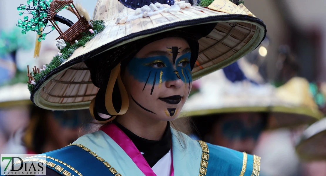 La lluvia no frena el desfile infantil: búscate en las mejores imágenes II