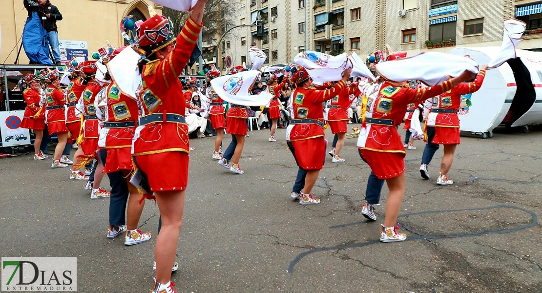 Los mejores planos generales del Desfile de Carnaval de Badajoz 2025