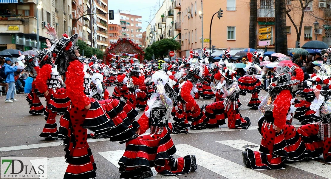 Los mejores planos generales del Desfile de Carnaval de Badajoz 2025