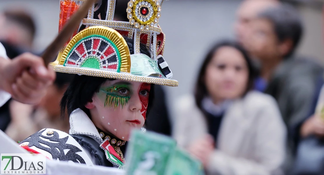 La lluvia no frena el desfile infantil: búscate en las mejores imágenes I