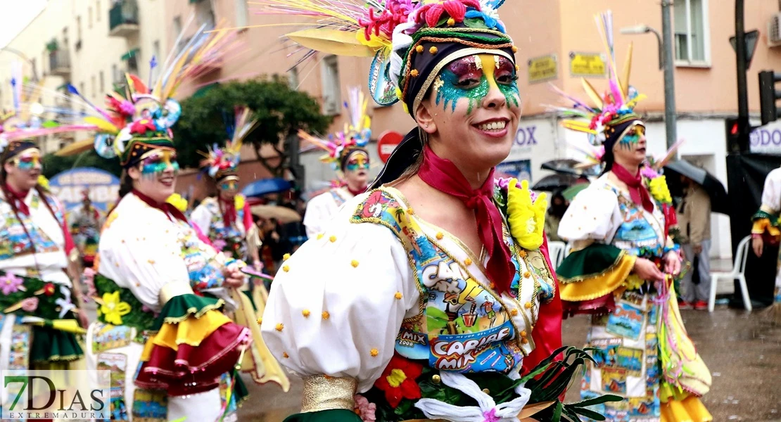 Los mejores primeros planos del Desfile de Carnaval de Badajoz 2025