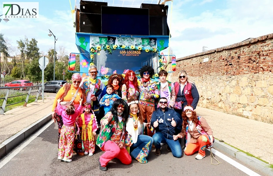 El mejor ambiente para llegar al ecuador del Carnaval de Badajoz está en San Roque