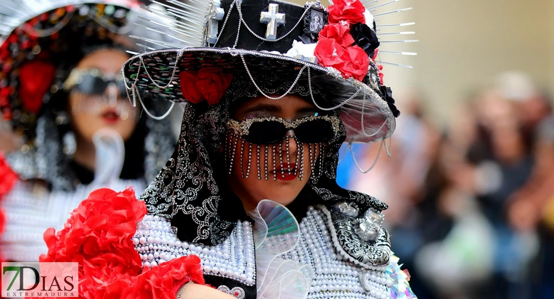 La lluvia no frena el desfile infantil: búscate en las mejores imágenes II