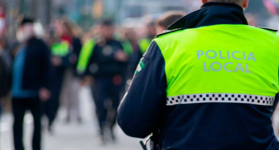 Un motorista en estado grave tras chocar con un coche en Montijo