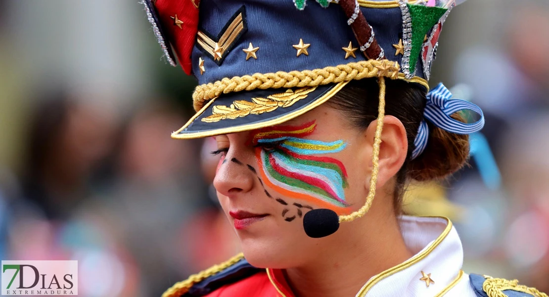 La lluvia no frena el desfile infantil: búscate en las mejores imágenes II