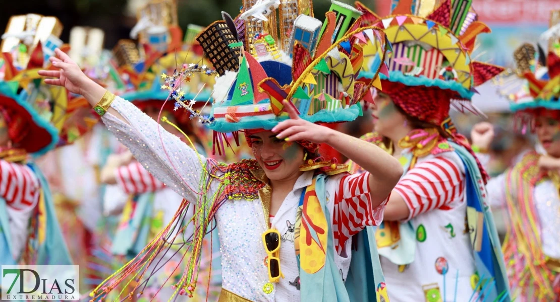 Los mejores primeros planos del Desfile de Carnaval de Badajoz 2025