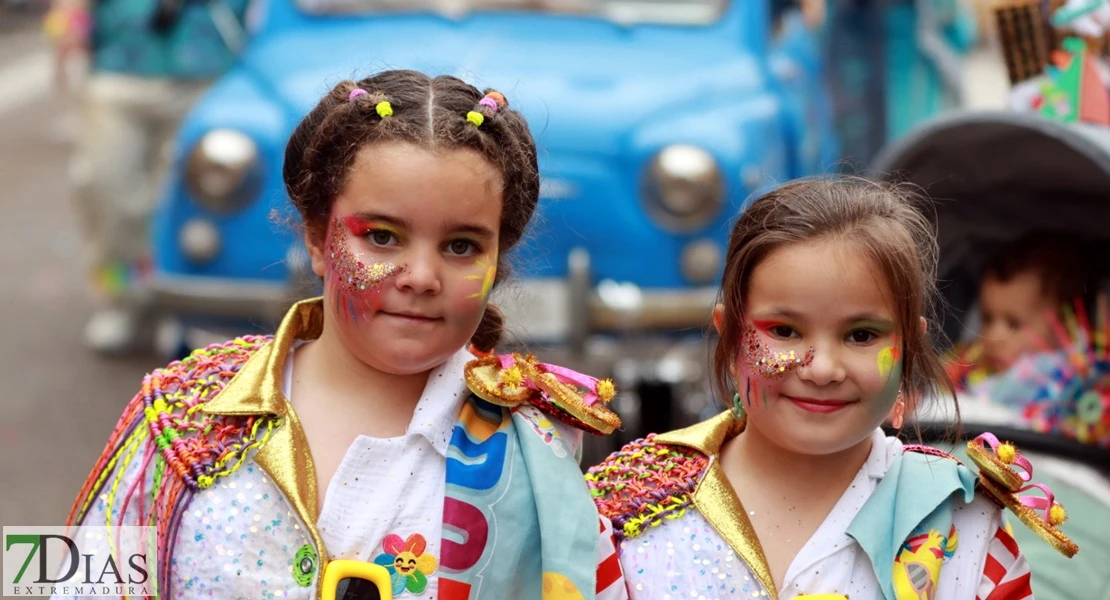 Los mejores primeros planos del Desfile de Carnaval de Badajoz 2025