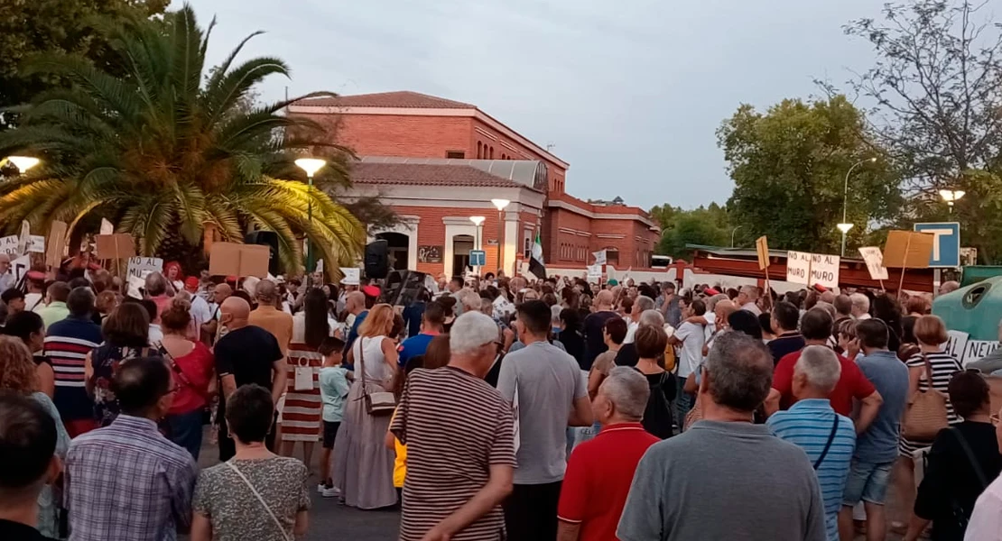 El Juzgado de Cáceres anula ocho multas por manifestarse en Navalmoral de la Mata