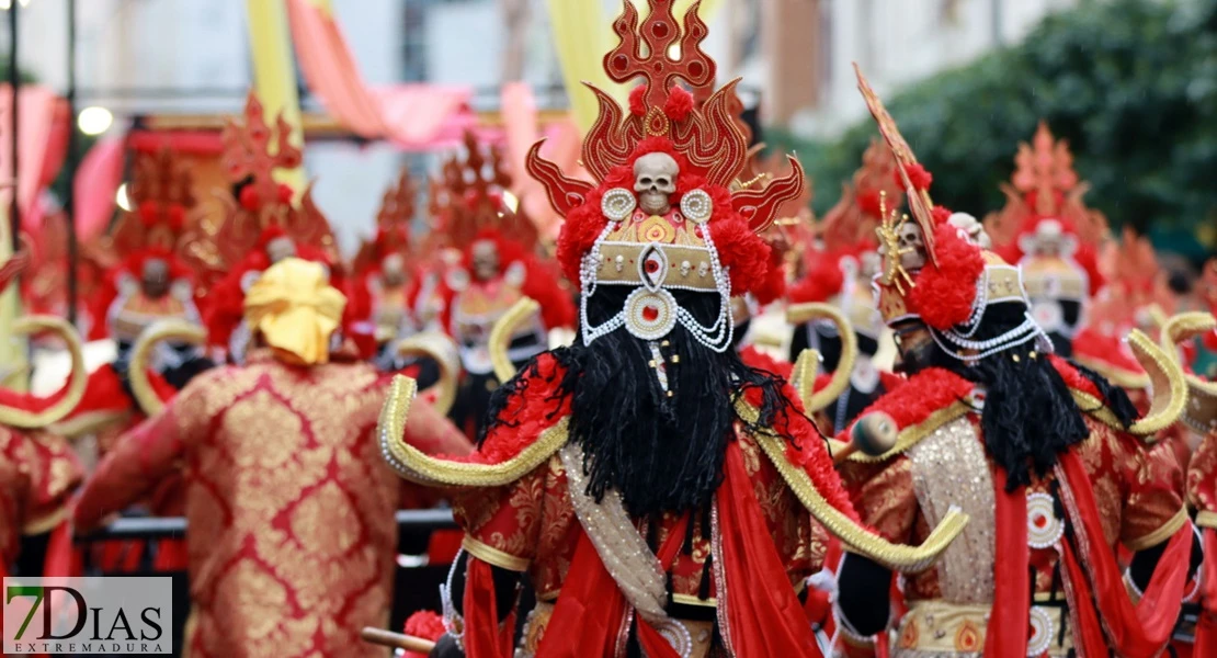 Los mejores primeros planos del Desfile de Carnaval de Badajoz 2025