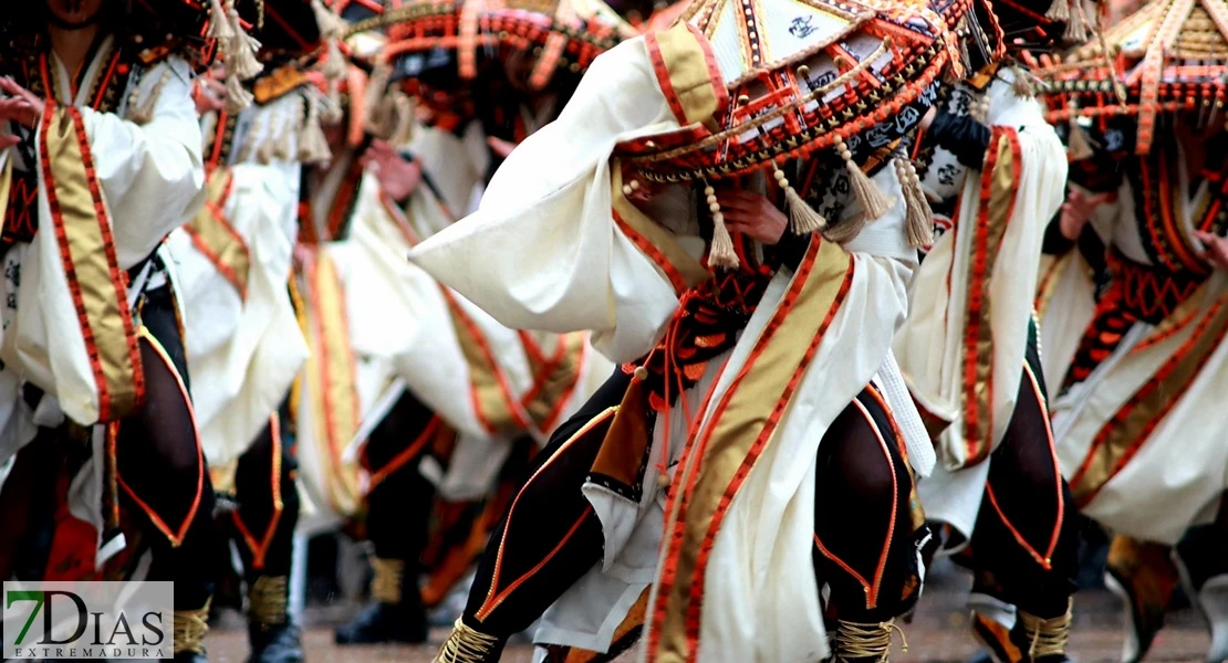 Los mejores planos generales del Desfile de Carnaval de Badajoz 2025