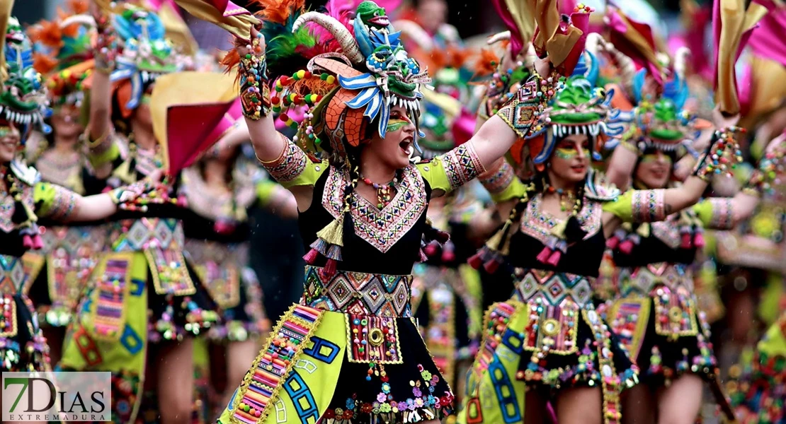 Los mejores planos generales del Desfile de Carnaval de Badajoz 2025