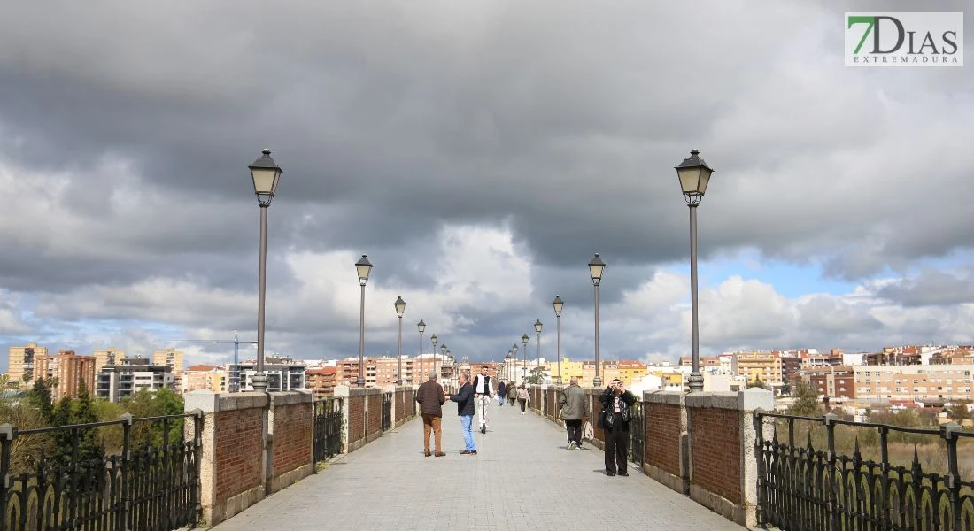 El tiempo en Extremadura:  "El tren de borrascas se corta por fin"