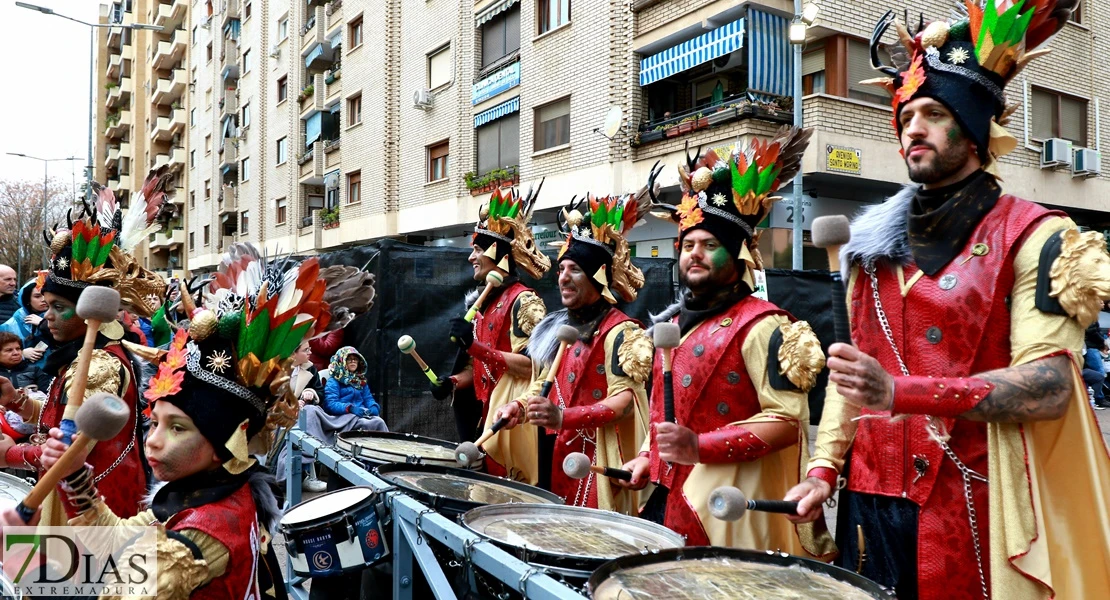 Los mejores planos generales del Desfile de Carnaval de Badajoz 2025