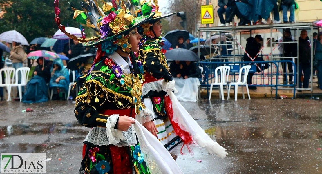 Los mejores primeros planos del Desfile de Carnaval de Badajoz 2025