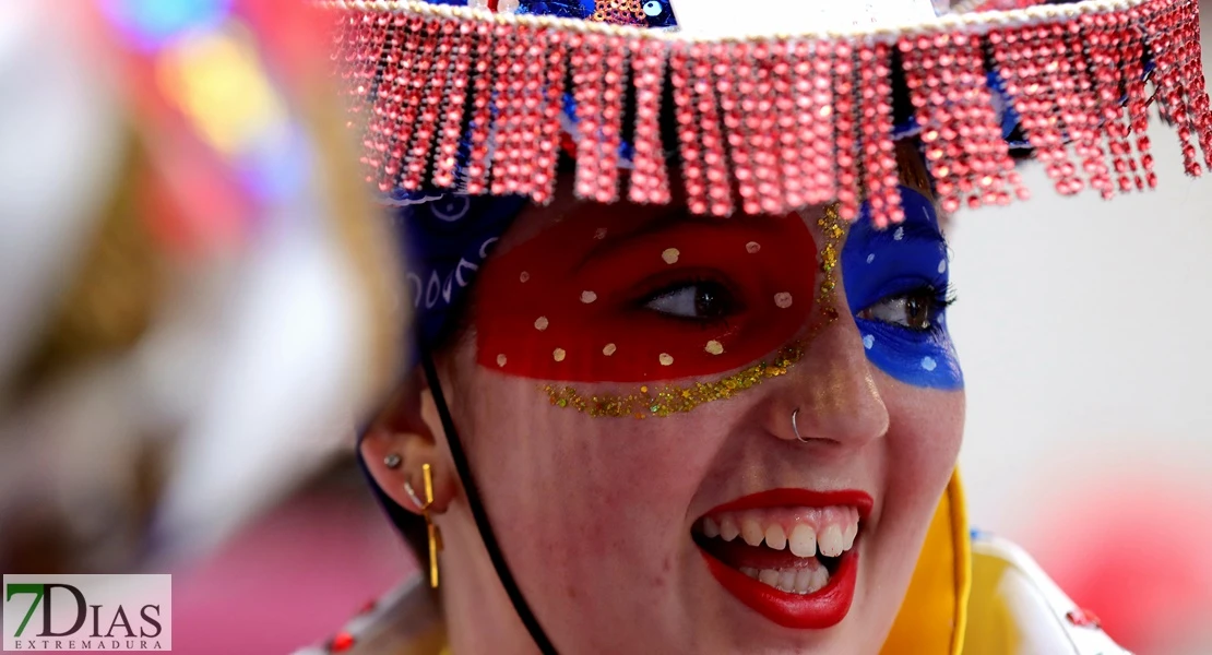 La lluvia no frena el desfile infantil: búscate en las mejores imágenes II