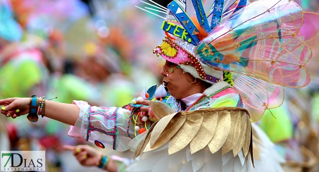 Los mejores primeros planos del Desfile de Carnaval de Badajoz 2025