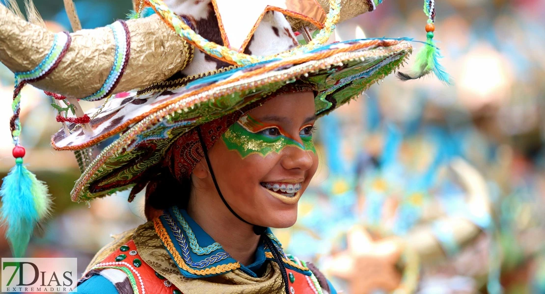 La lluvia no frena el desfile infantil: búscate en las mejores imágenes II