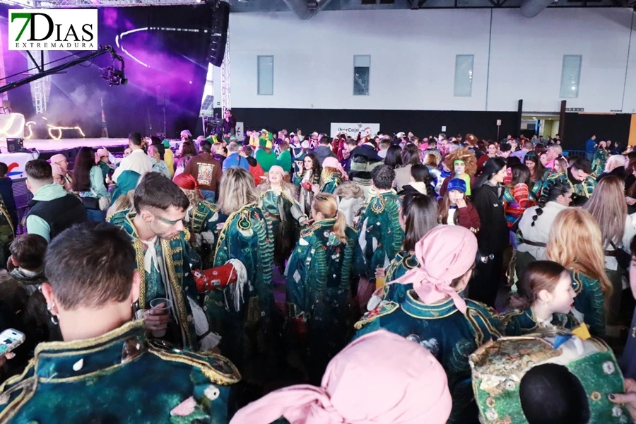 FALTAN FOTOS EDU Gran ambiente en la Gran Gala para cerrar el Carnaval de Badajoz 2025