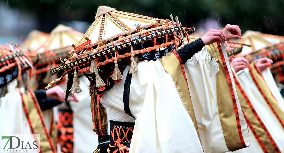 Los mejores primeros planos del Desfile de Carnaval de Badajoz 2025