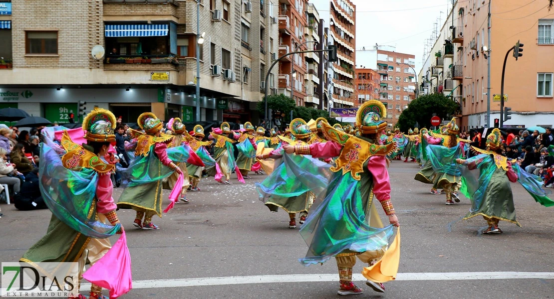 Los mejores planos generales del Desfile de Carnaval de Badajoz 2025