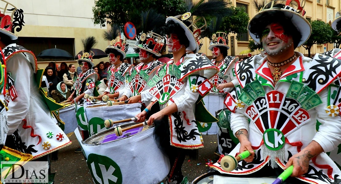 Los mejores planos generales del Desfile de Carnaval de Badajoz 2025