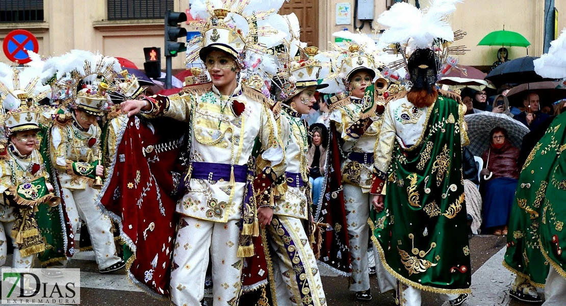 Los mejores planos generales del Desfile de Carnaval de Badajoz 2025