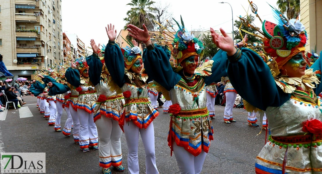 Los mejores planos generales del Desfile de Carnaval de Badajoz 2025