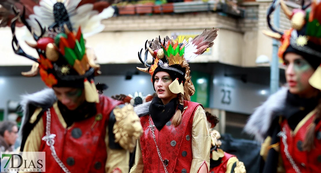 Los mejores primeros planos del Desfile de Carnaval de Badajoz 2025