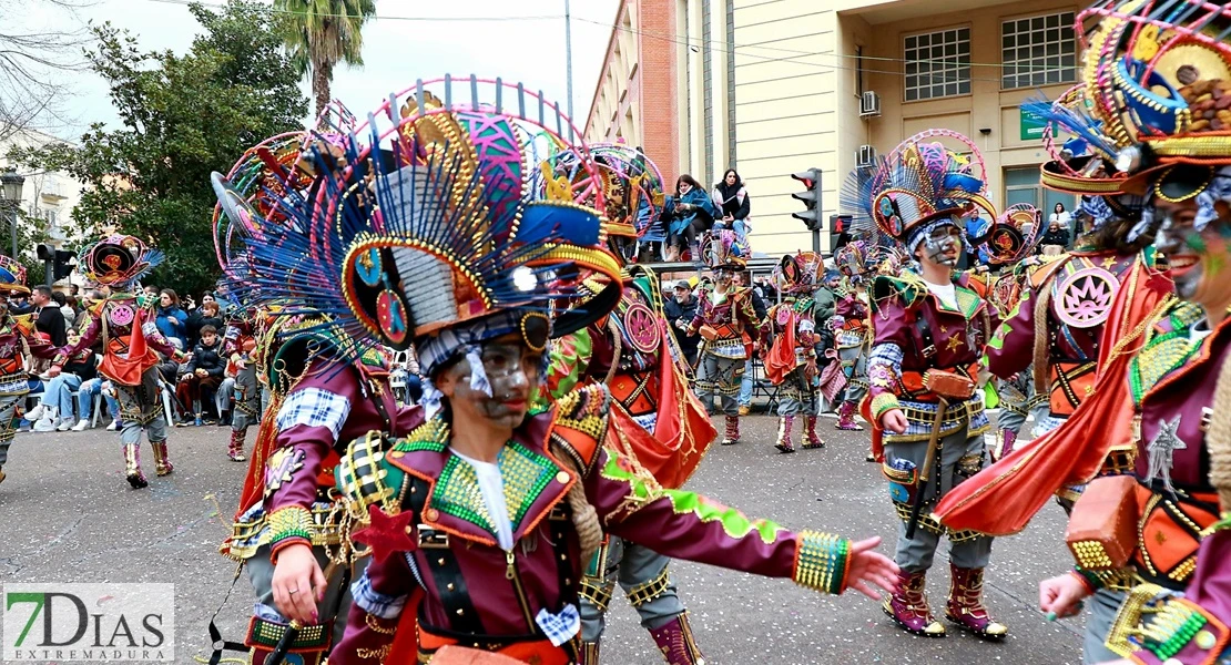 Los mejores planos generales del Desfile de Carnaval de Badajoz 2025