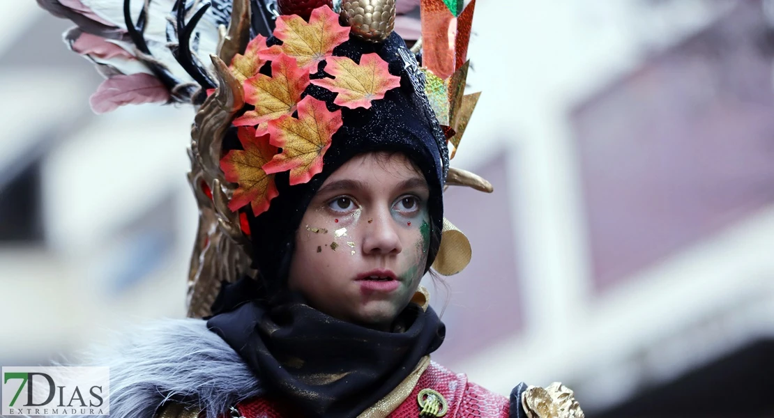 La lluvia no frena el desfile infantil: búscate en las mejores imágenes I